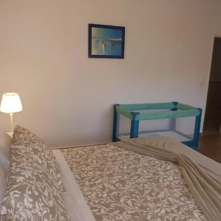 فيلة Claramar *